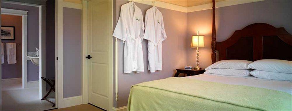 Beach Spa Bed & Breakfast Virginia Beach Exterior photo