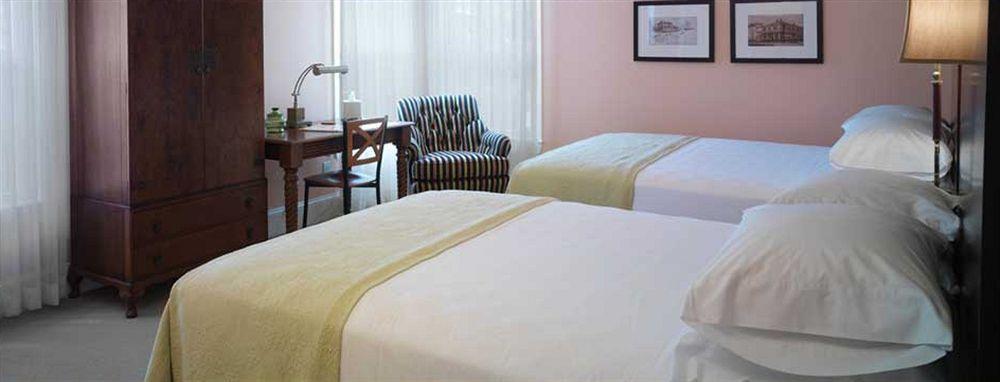 Beach Spa Bed & Breakfast Virginia Beach Exterior photo