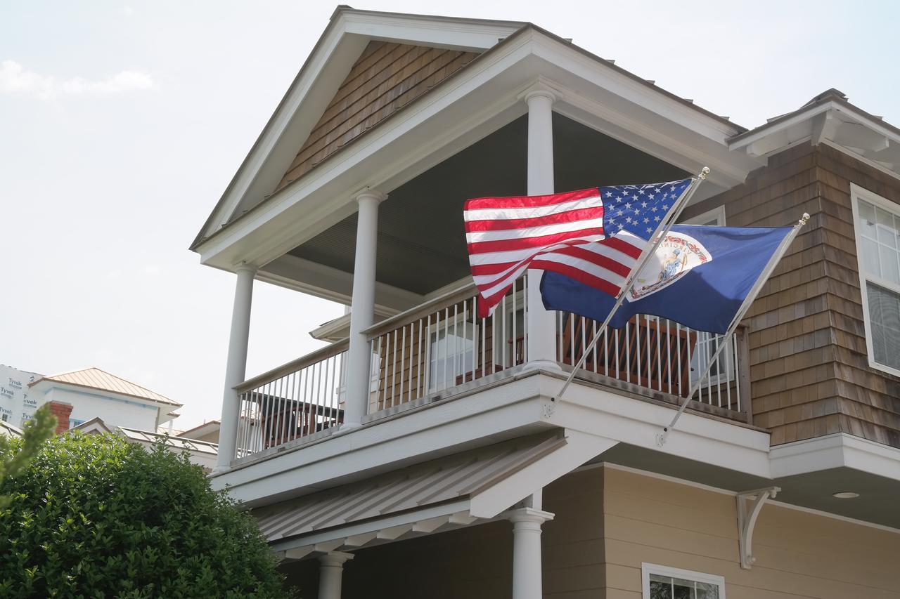 Beach Spa Bed & Breakfast Virginia Beach Exterior photo