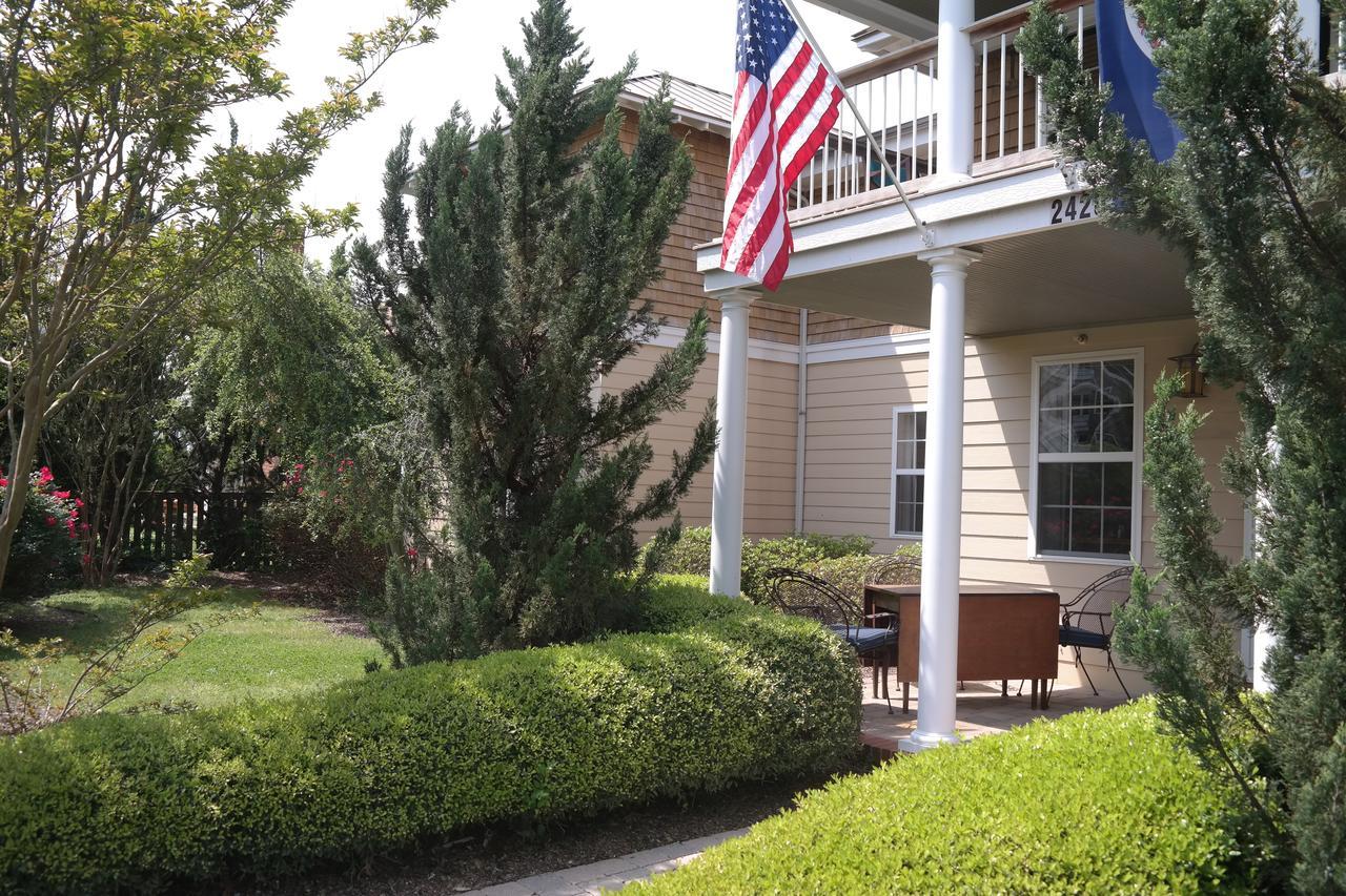 Beach Spa Bed & Breakfast Virginia Beach Exterior photo