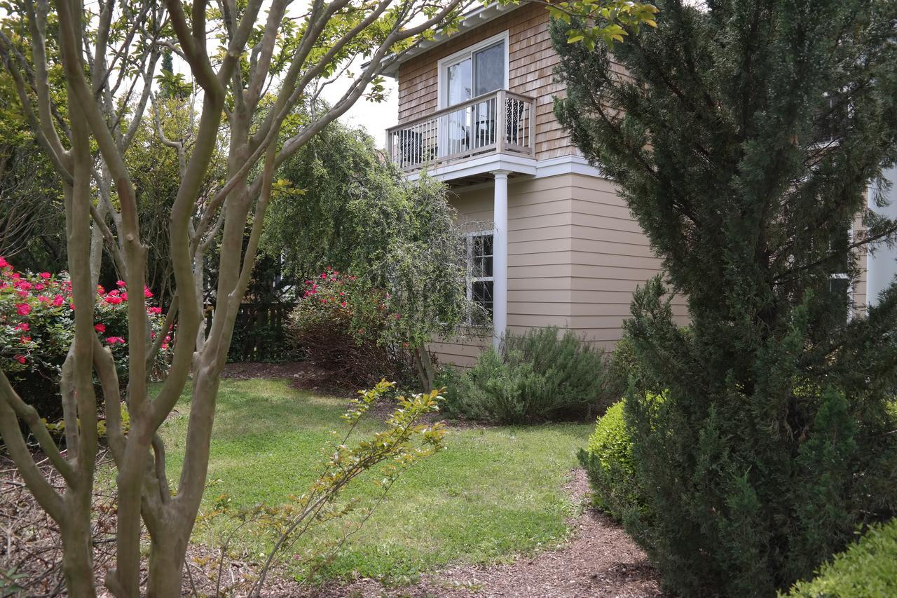 Beach Spa Bed & Breakfast Virginia Beach Exterior photo