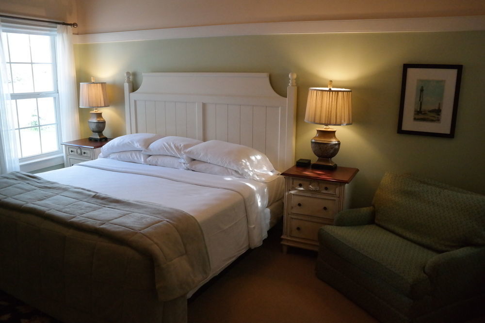 Beach Spa Bed & Breakfast Virginia Beach Exterior photo
