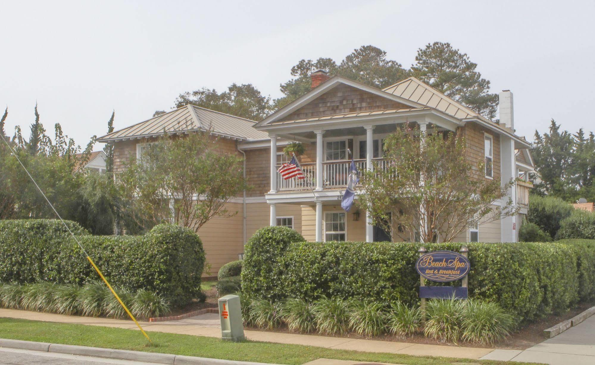 Beach Spa Bed & Breakfast Virginia Beach Exterior photo